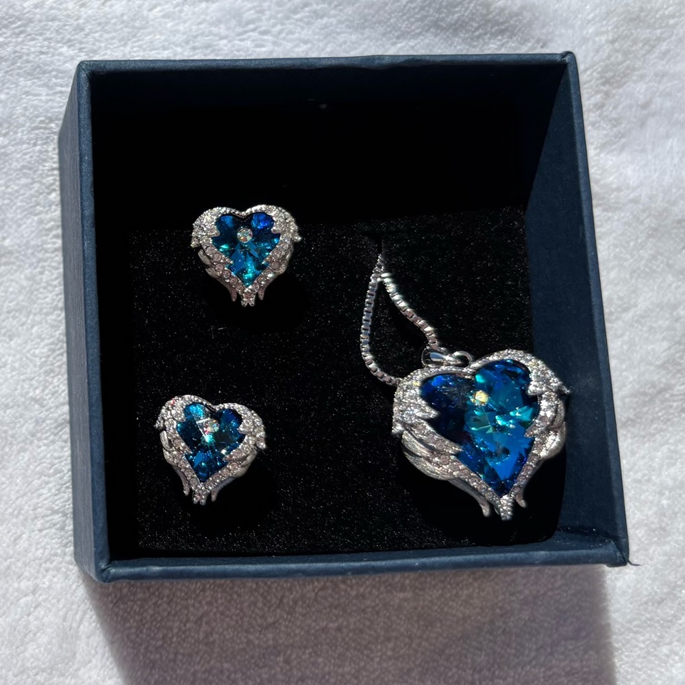 Angel Wings 18k W/G Plated Blue Heart Necklace/Earring Set Swarovski crystals.